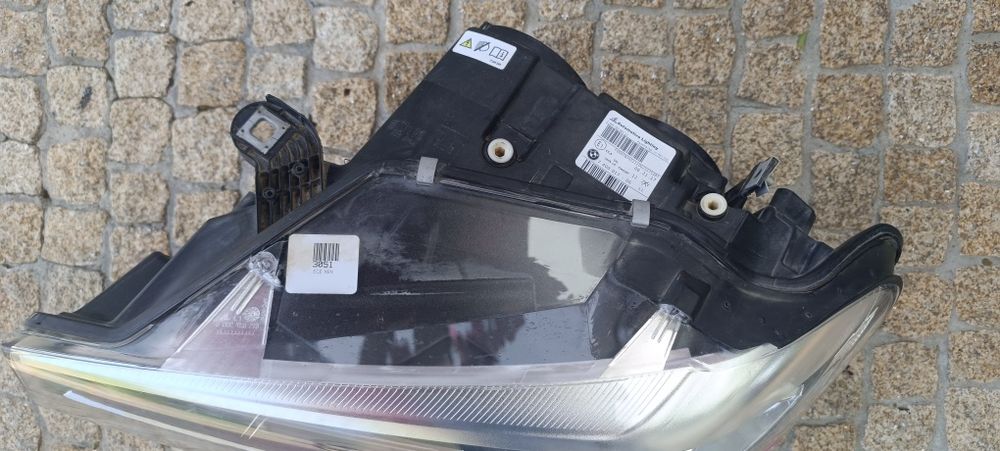 Farol  BMW X3 F25 X4 F26 LIFT LCI