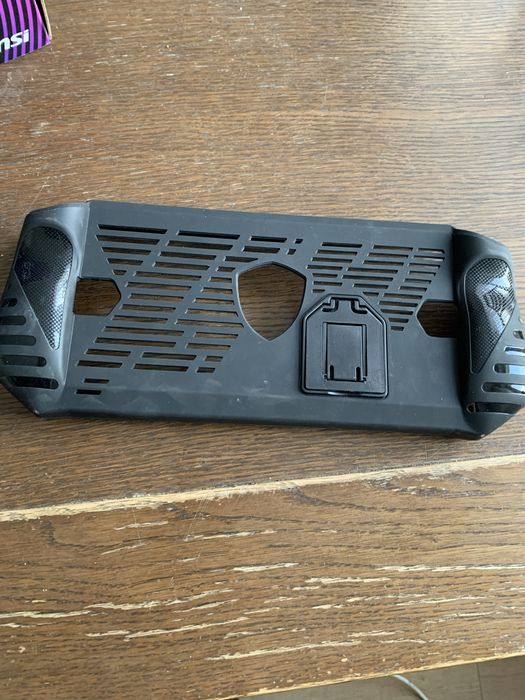 Msi claw ultra 5 w bardzo dobrym stanie