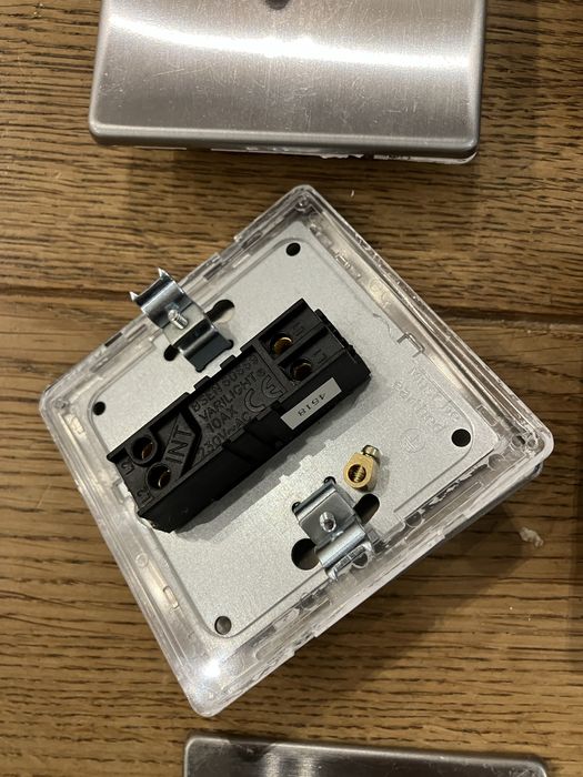 Włączniki świateł 17szt Govena Lightning loft