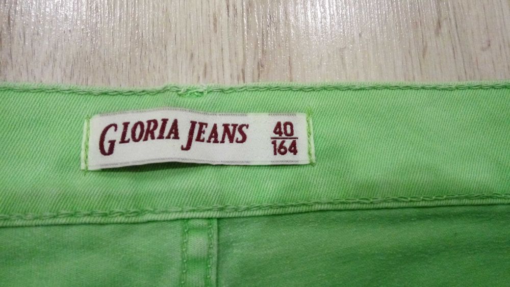 Салатові жіночі шорти, салатовые женские шорты Gloria Jeans