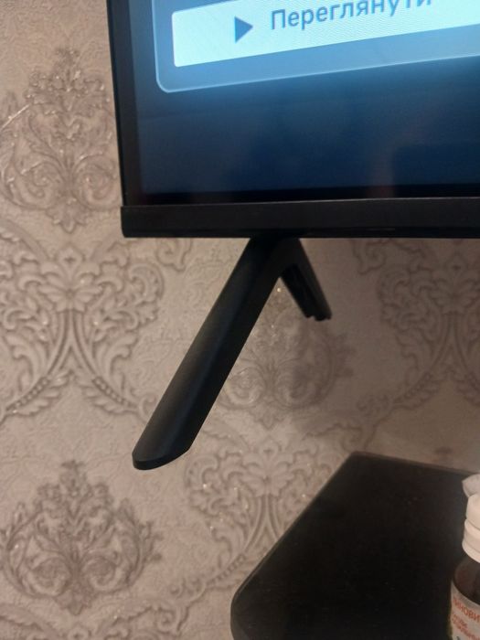 Продам новий смарт  телевізор 32,є гарантія