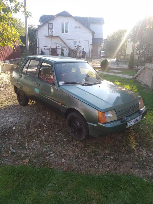 Продам машину Славута 1.2