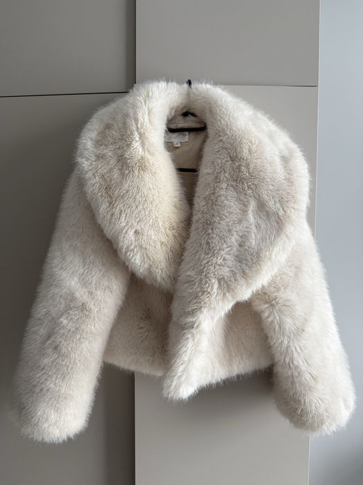 Шуба s-m (білий-молочний колір)