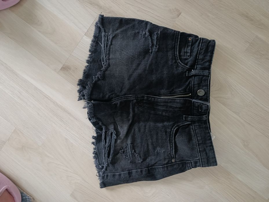 Spodnie  i spodenki jeansowe