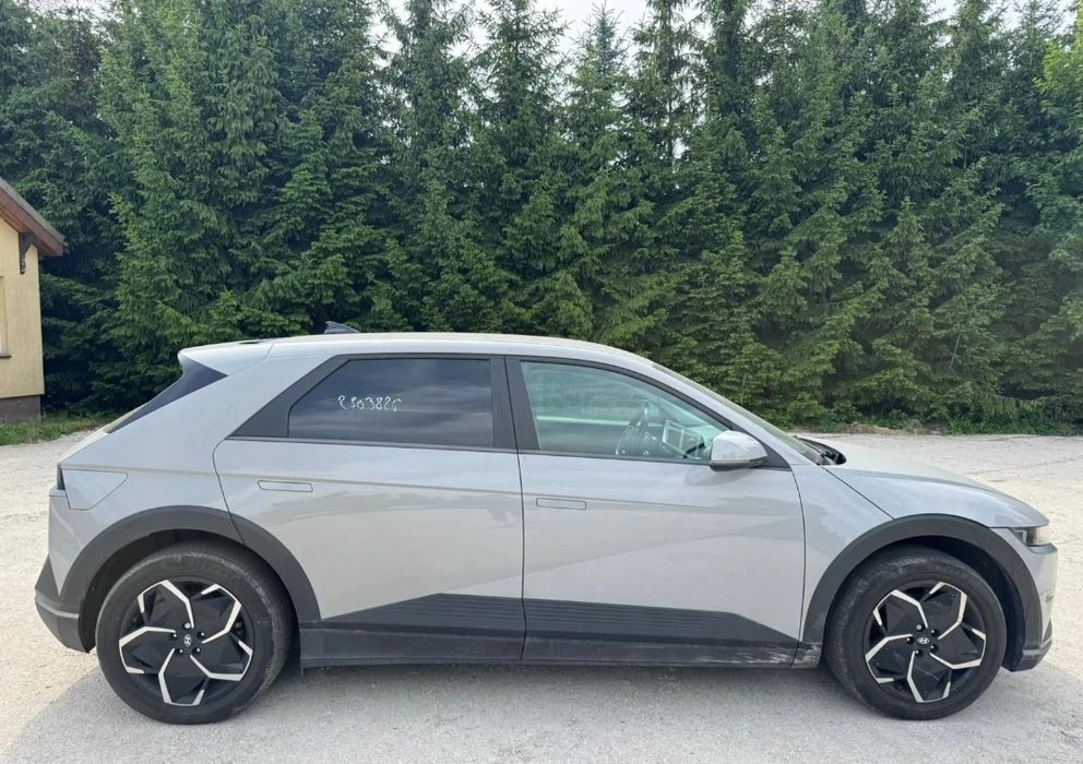 Бампер  Hyundai Ioniq 5 на запчастини колір C5G
