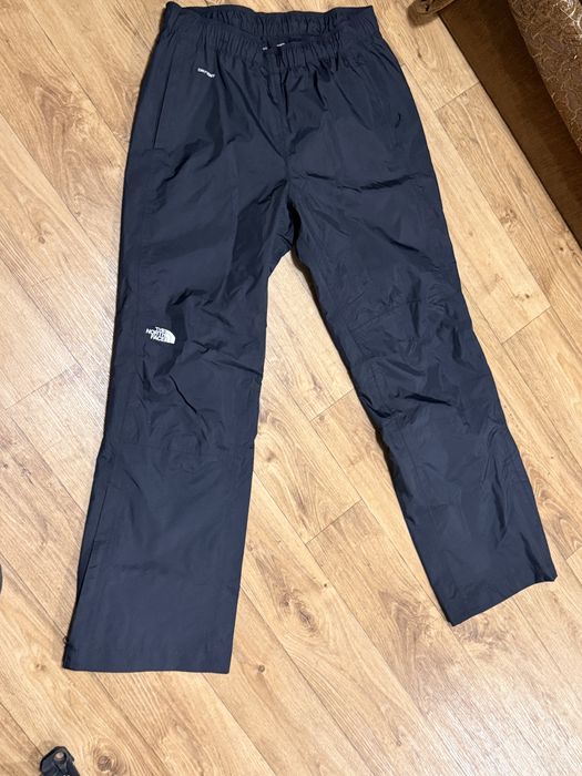 TNF Hyvent pants