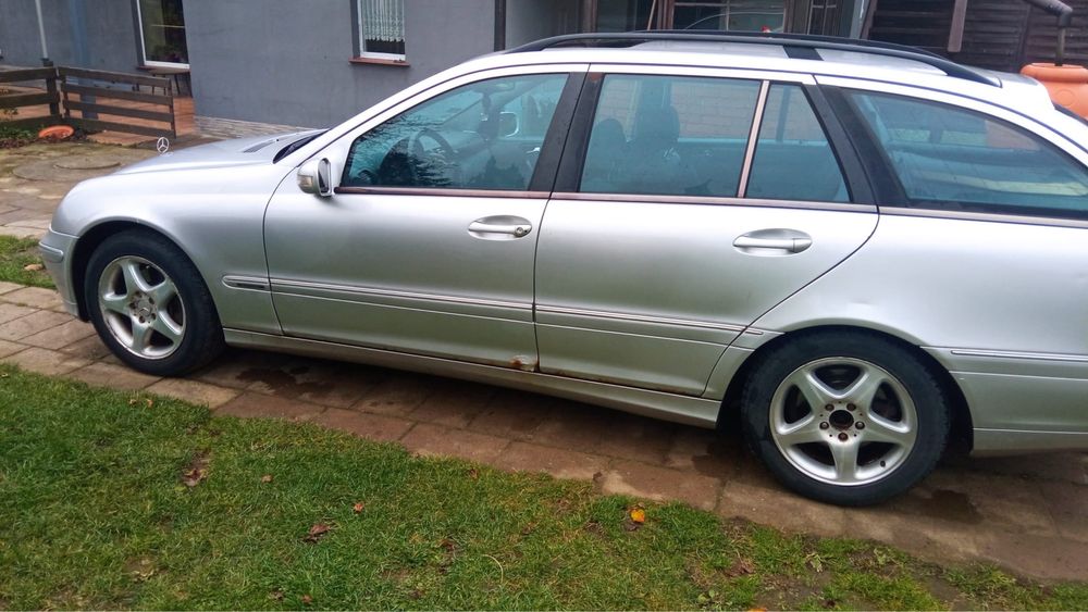 Mercedes Benz W203 w całości lub na części