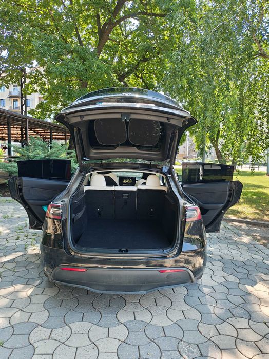 Tesla Model Y 2024 VIN 7SAYGDEE0RA246829 фото оголошення 17 з 18