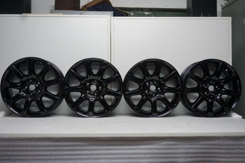 Alufelgi Land Rover oryginal 5x114,3 7Jx18" et46 cb64mm czarny polysk