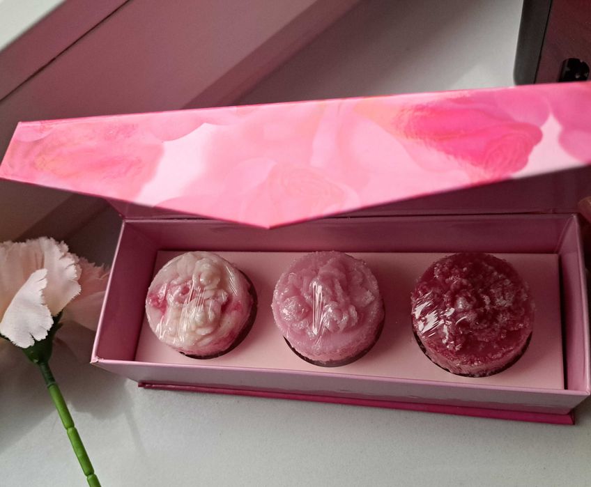 Rose Of Bulgaria -  zestaw prezentowy 3 x Mydełka Różane