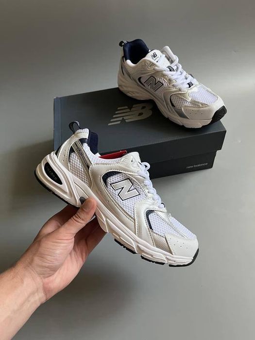 Nb 530 Silver та Pink, Ньюбеленс кроси, Жіночі кросівки