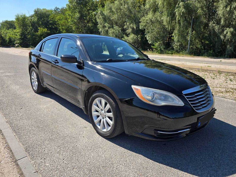 Chrysler 200 touring 2013