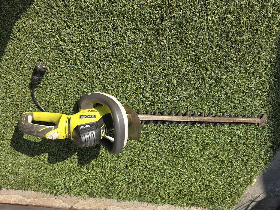 Corta sebes eletrico