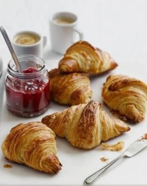 Croissante Party  novo tupperware em  promoção 25.90€