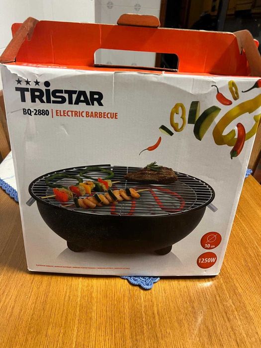 Churrasqueira elétrica Tristar BQ-2880