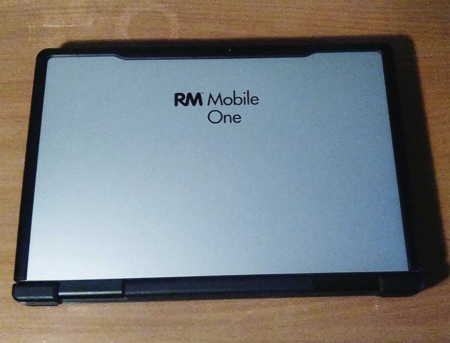 Laptop - RM Mobile ONE 310 - 15,6" - i3 - 4GB RAM - 128 GB SSD - WIN10