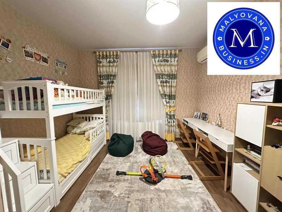 Совіньйон: 2 поверхи, 205 м², гараж, меблі, готовий до заселення!