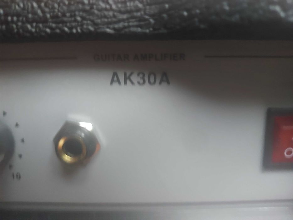 Gitara elektryczna Jackson JS Series Dinky JS11 – Kompletny zestaw (gitara + wszystko oprócz kostek)! Stan idealny!