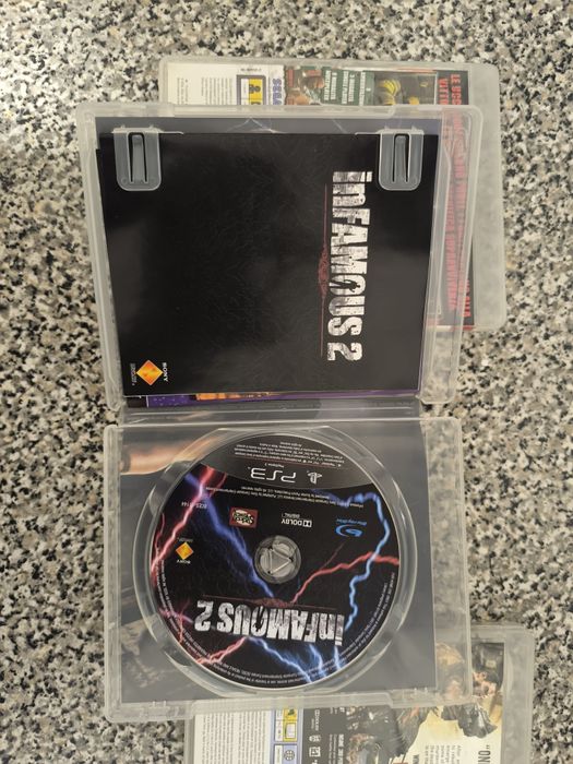 Conjunto de 3 jogos PlayStation 3+5 CDs danificados