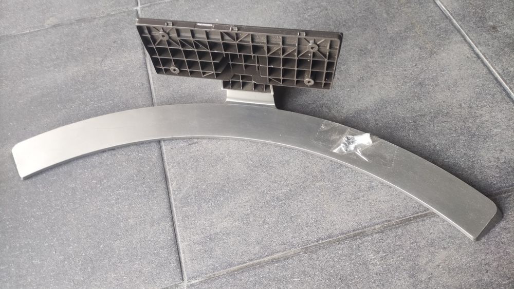 Suportes de Tvs mais comando LG