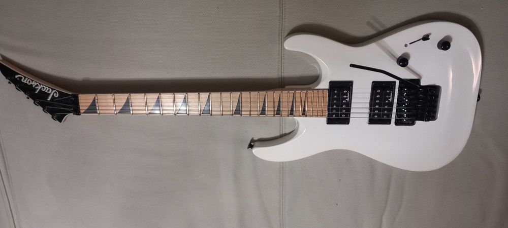 Guitarra Eletrica Jackson JS32 Snow White