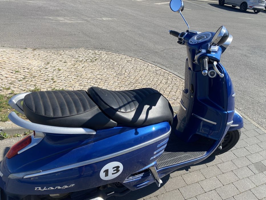 Mota Peugeot Django 125cc