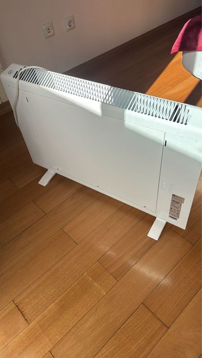 Aquecedor Convector DELONGHI Slim Style
