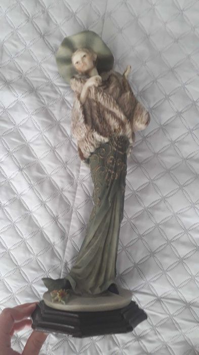 Estatuetas marfinite - várias