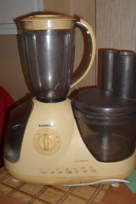 кухонный комбаин , коктельница, тестомес, миксер