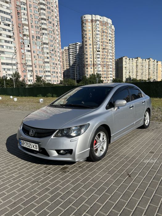 Honda civic 4d 8gen
