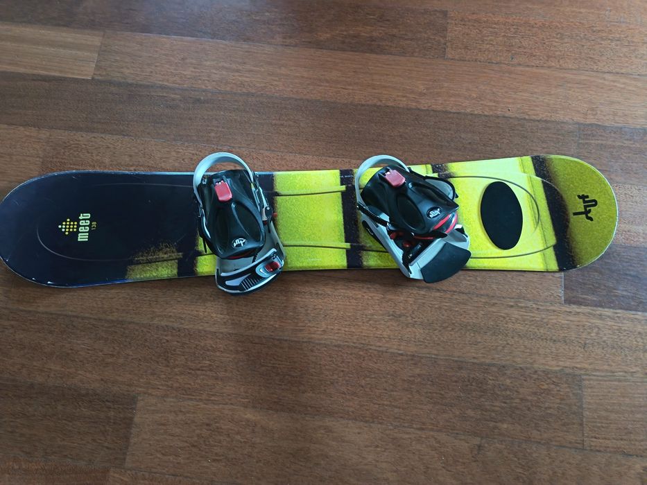 Deska snowboardowa SRUF 138 cm
