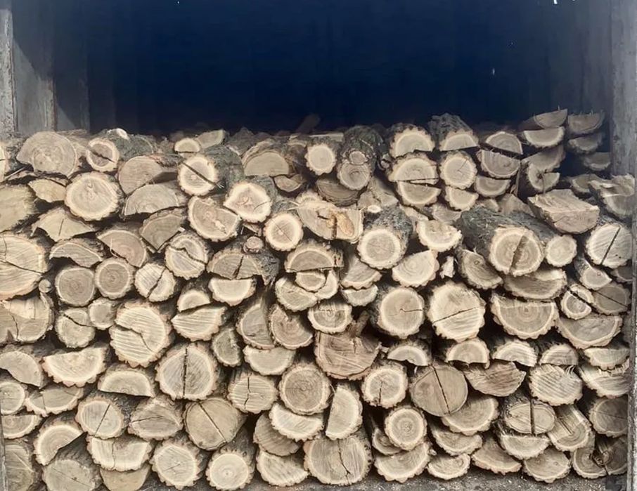 Мінімальні ціни на дубові дрова без передплат і посередників. (1-15м3)