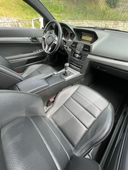 Mercedes E250 COUPE