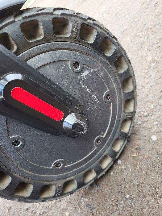 Продам Электросамокат Crosser E9 Premium