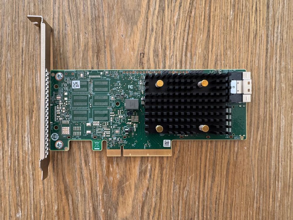 Broadcom LSI HBA Tri-Mode 9500-8I 8x SAS/SATA/PCIe (NVMe), (1x SFF-8654)