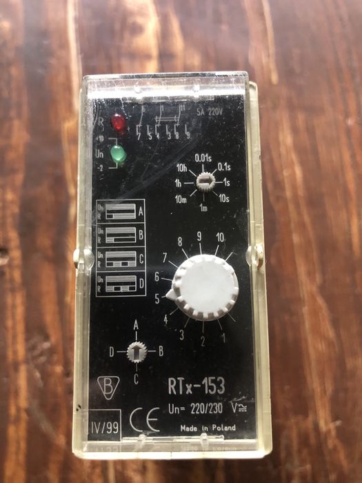Przekaźnik czasowy REFA RTx-153 + podstawka Relpol PZ-11 (Komplet)
