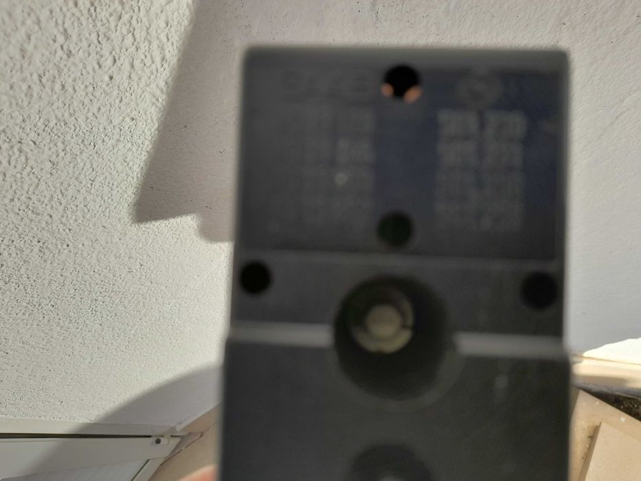 Vendo massa de ar VW e botão do vidro eléctrico do Saab 900