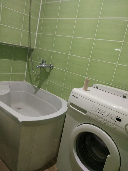 Сдам в аренду двух комнатную квартиру на южном вокзале возле метро,