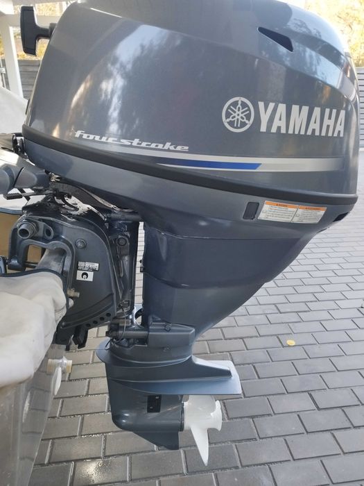 Продам підвісний двигун Yamaha 25сил румпельна