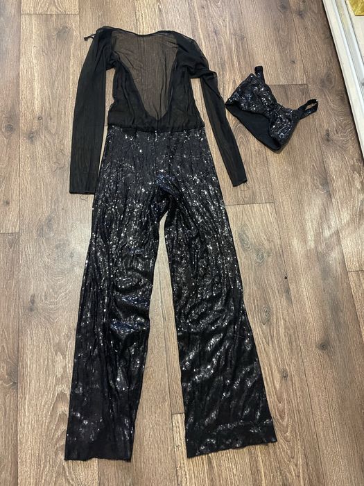 Очень красивый нарядный костюм комбинезон! Сядет от С до Л размера!