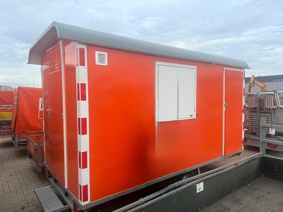 Barakowóz/przyczepa, kontener socjalny mobilny magazyn