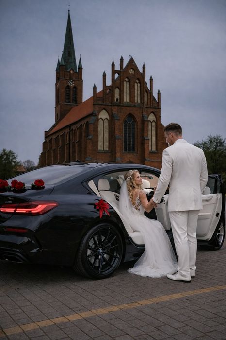 BMW 840i do ślubu-elegancja,luksus Białe skóry!Kierowca