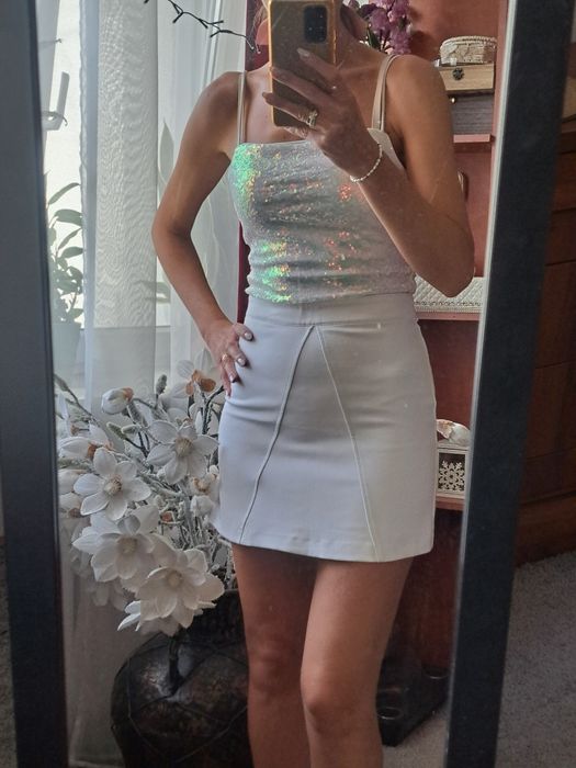 Spódniczka mini biała Stradivarius