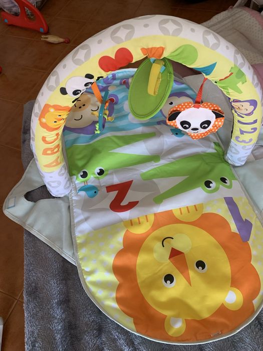Vendo Tapete de atividades Fisher Price - NOVO