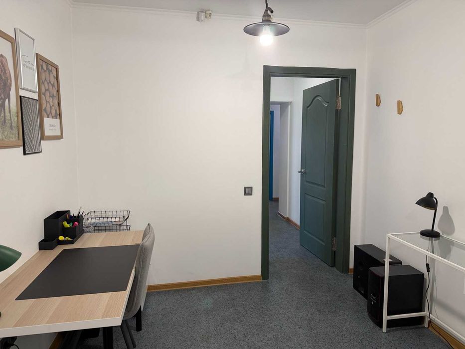 Продам офісне приміщення