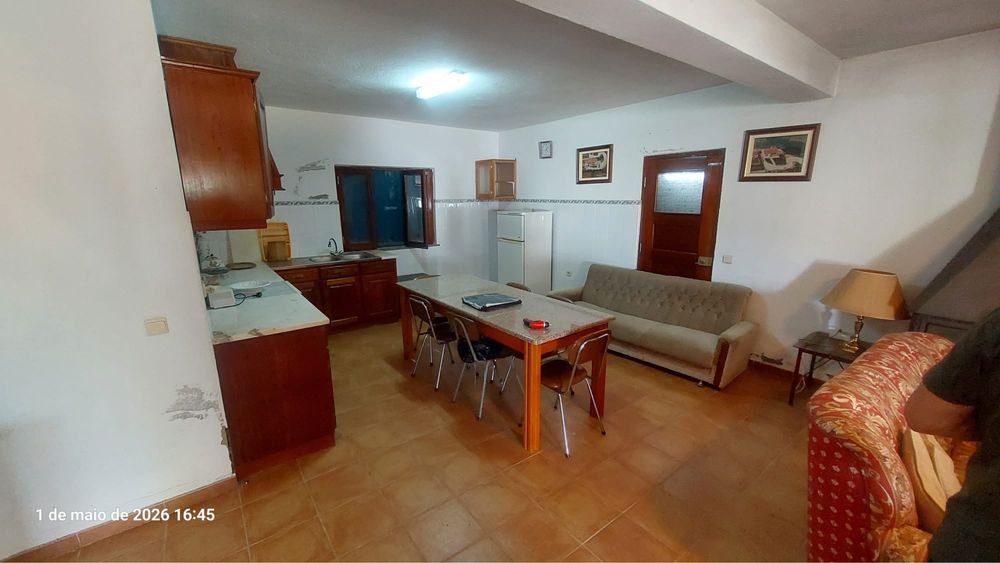 Quinta T3 Murada com 3.180m², Furo Artesiano e Anexos – castelo branco Idanha-a-Nova