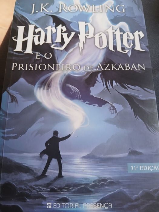 Vários livros infantis e juvenis