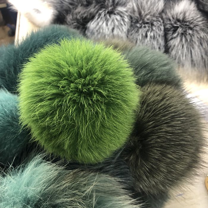 Помпони з натурального хутра