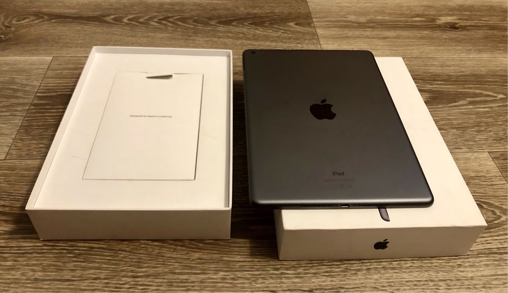 Apple iPad 8 Space Gray 10.2  2021  Wi-Fi