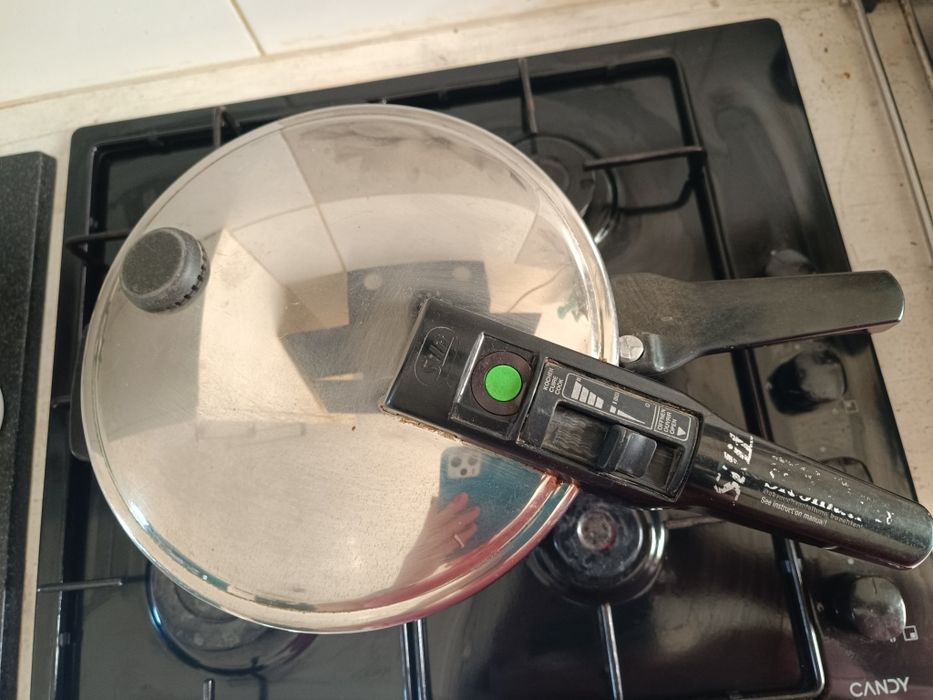 Niemiecki Szybkowar Siły Sicomatic T-plus 4,5 Silorgan 22 GAZ